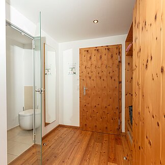 Ramsauhof entrance and toilet area © Christine Höflehner Ramsauhof entrance and toilet area © Christine Höflehner